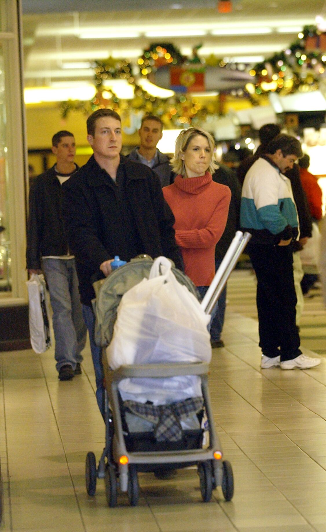 Last-minute shoppers